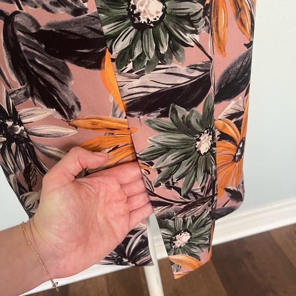 Anthropologie - Black Halo Aurora Sheath Dress - Picture 3 of 7